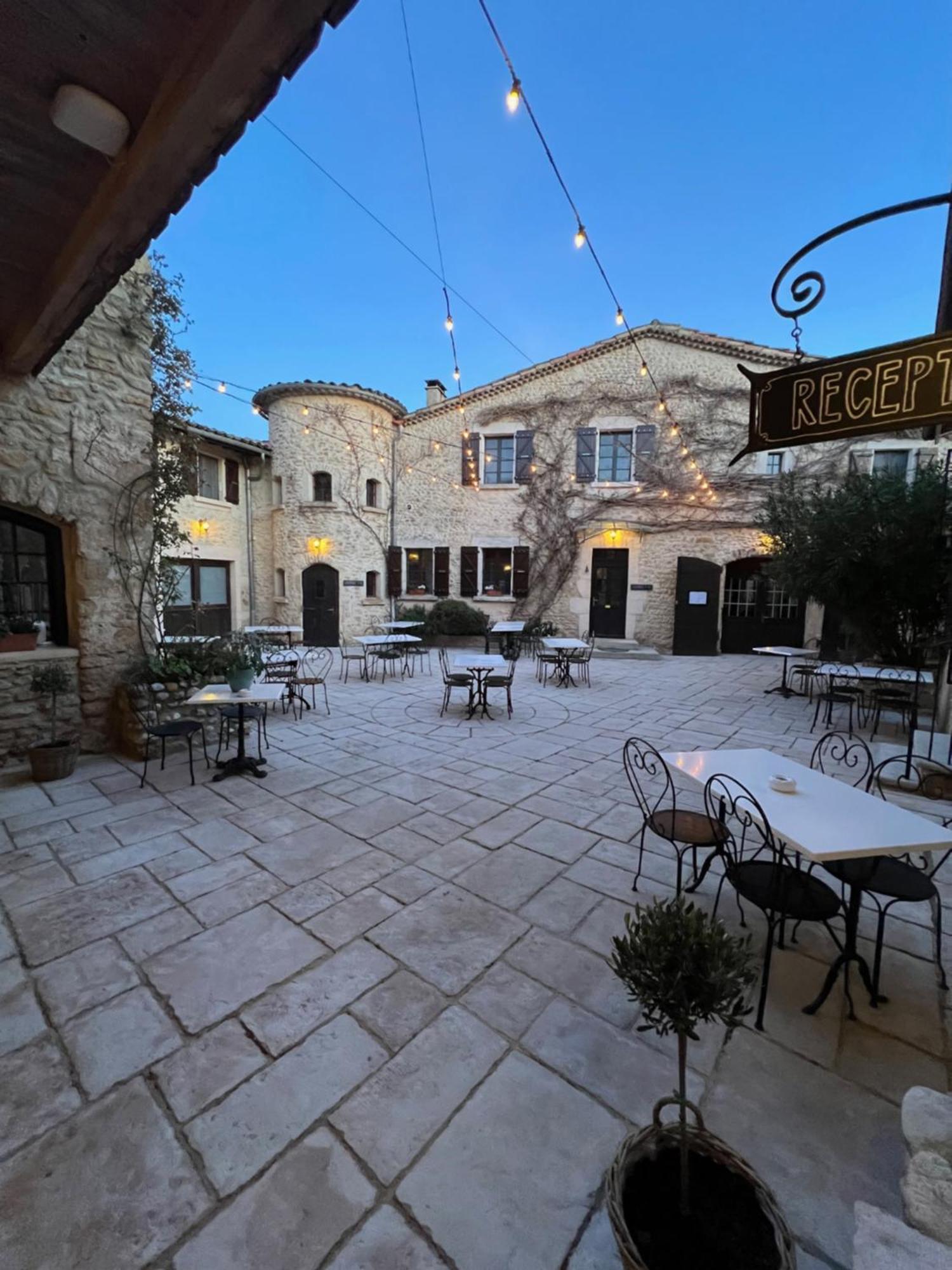 Auberge La Plaine Chabrillan Zewnętrze zdjęcie