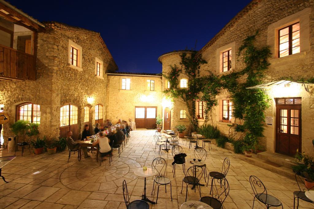 Auberge La Plaine Chabrillan Zewnętrze zdjęcie