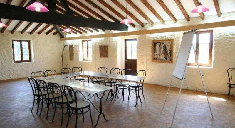 Auberge La Plaine Chabrillan Zewnętrze zdjęcie