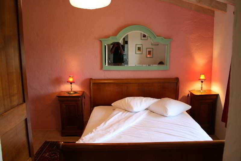 Auberge La Plaine Chabrillan Zewnętrze zdjęcie