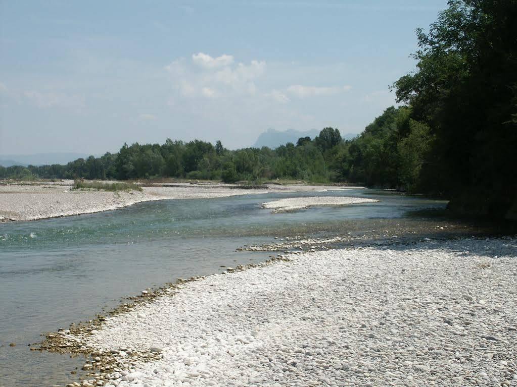 Auberge La Plaine Chabrillan Zewnętrze zdjęcie